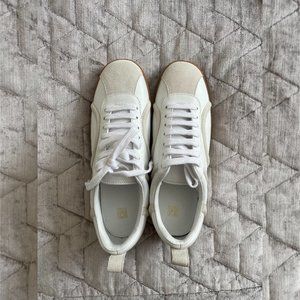 Toteme Leather Sneaker off-white